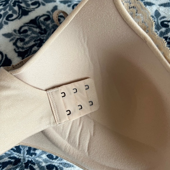 NWT,34D Maidenform wireless Bra - Picture 9 of 13